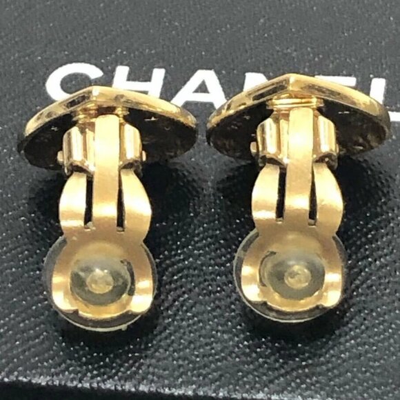 CHANEL CC Logos Black Heart Clip-On Earrings Gold Tone 04A Auth w/Box #5309 - Picture 4 of 8